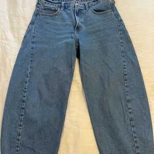 Abercrombie Barrel Jeans - Medium Wash 31 12R